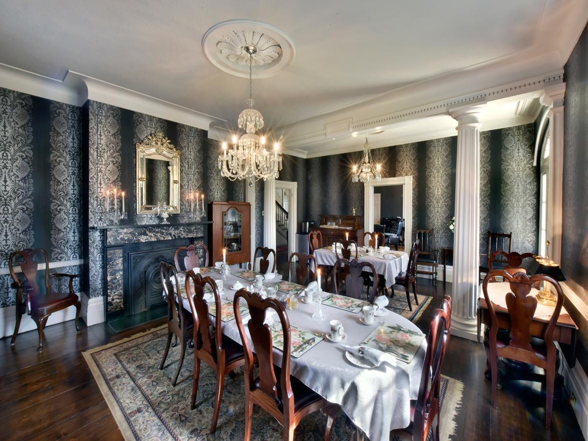 Brockamour Manor Bed And Breakfast Niagara-on-the-Lake Buitenkant foto